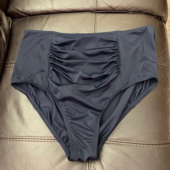 👙 G.I.L.I. Swim Peplum Tankini with High Waisted Bottoms - Size 16 - Picture 10 of 10